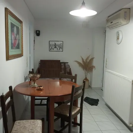 Κυκλαδίτικο σπίτι * Andros Town