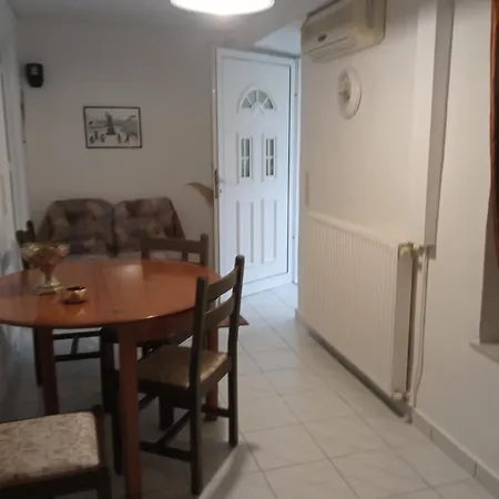 Κυκλαδίτικο σπίτι Apartment *